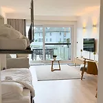 Cozy With Pool In 4 Guests Apartment *