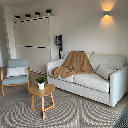 아파트 Cozy With Pool In 4 Guests *