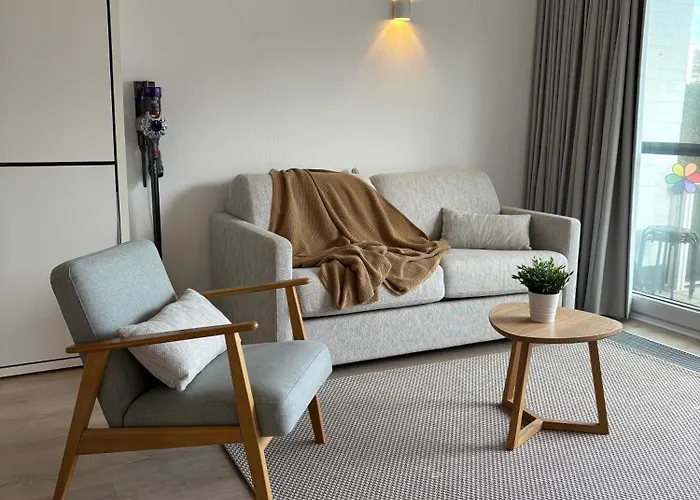 Cozy Studio With Pool In Middelkerke 4 Guests *