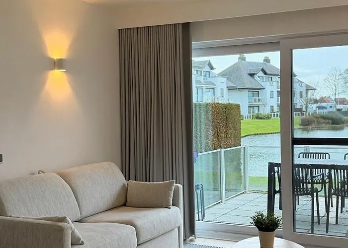 Apartment Cozy Studio With Pool In Middelkerke 4 Guests