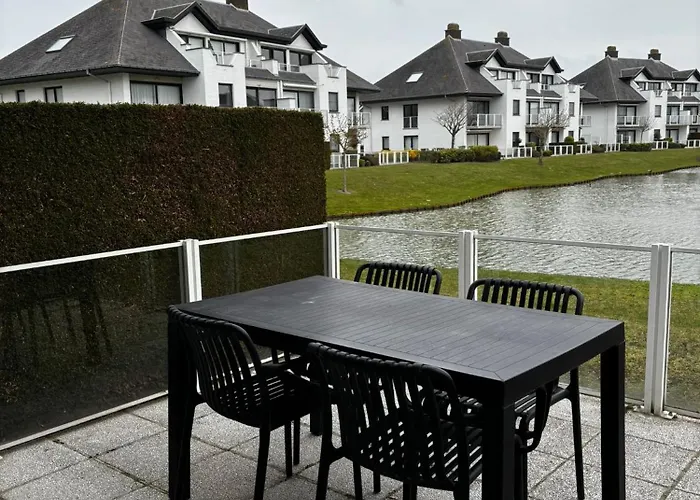 Cozy Studio With Pool In Middelkerke 4 Guests Middelkerke